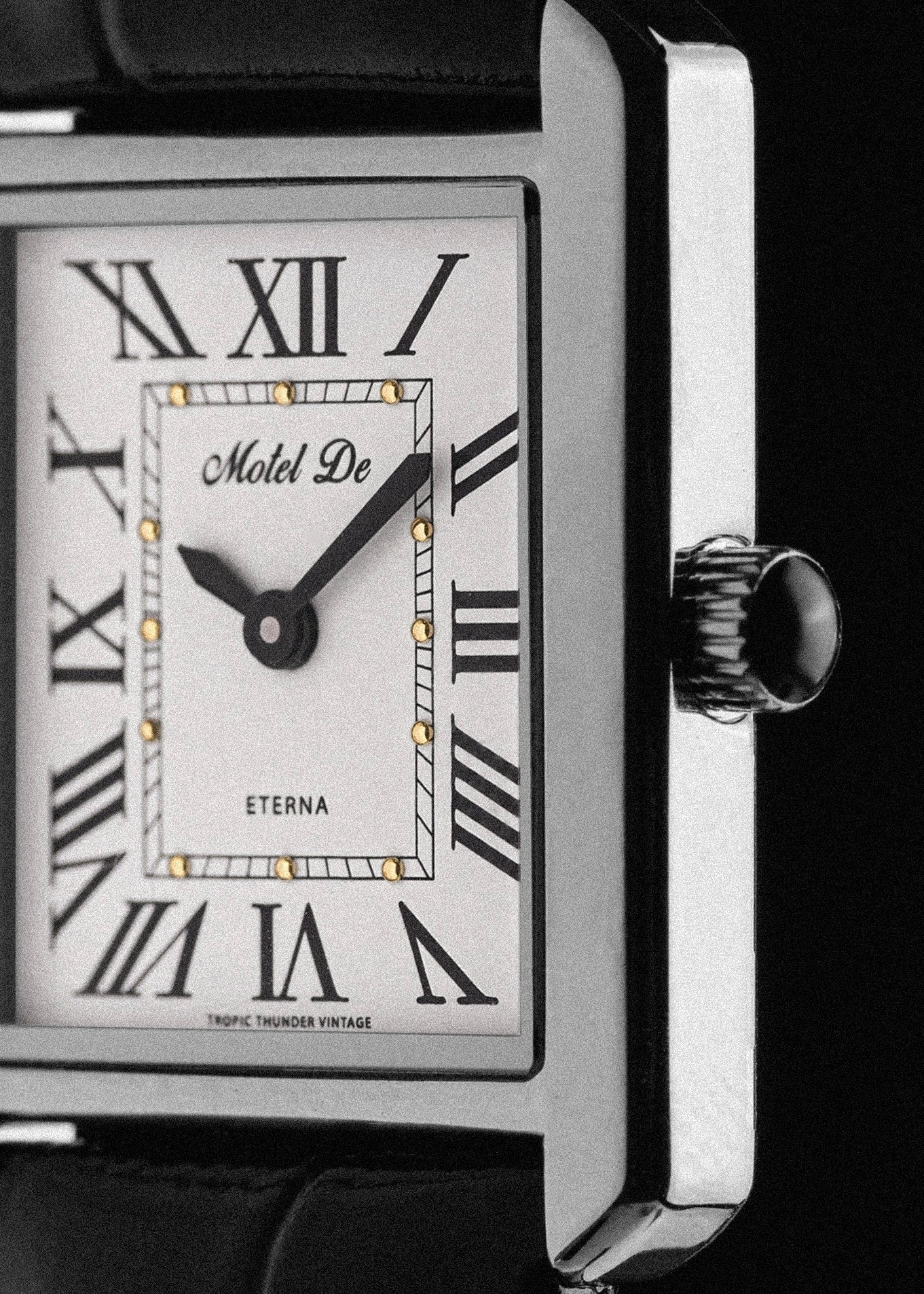Motel De Eterna Watch Silver - Ready Stock